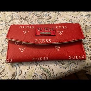 Guess women’s wallet